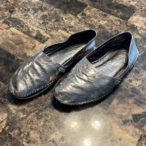 Women BCBG flats Shoe 7.5